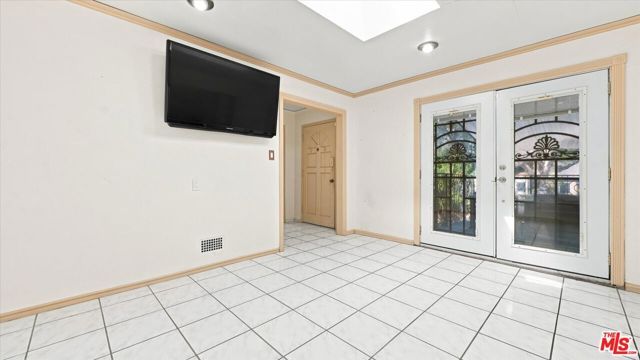 5760 Valley Ridge Drive, Los Angeles, CA 90043