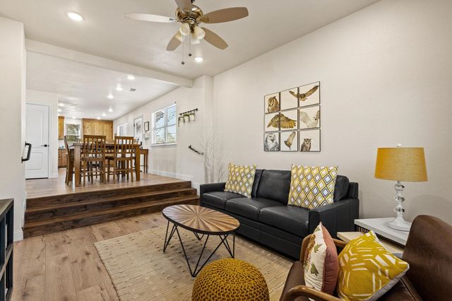 210 Hiland Lane, Pottsboro, TX 75076