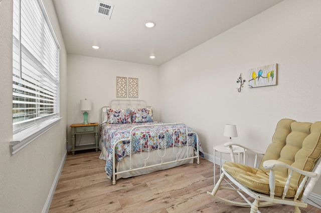 210 Hiland Lane, Pottsboro, TX 75076