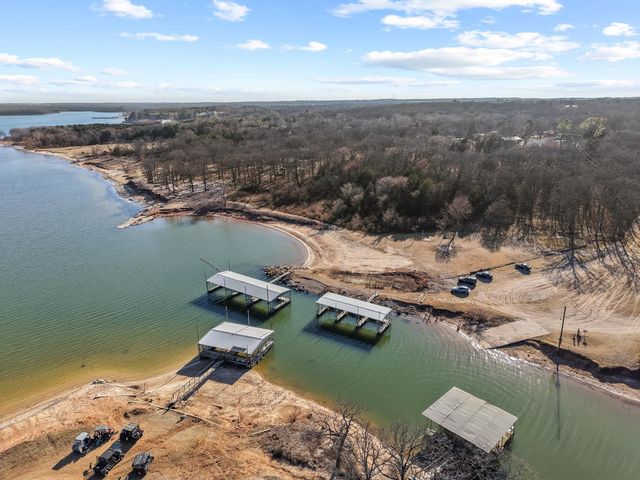 210 Hiland Lane, Pottsboro, TX 75076