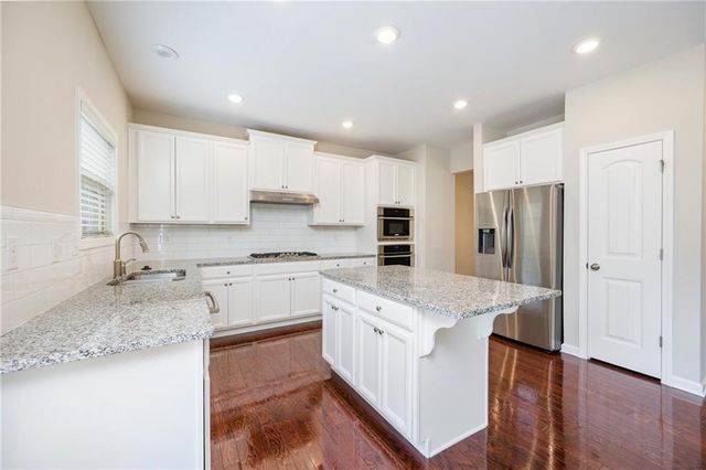 620 Sunset Park Drive, Suwanee, GA 30024