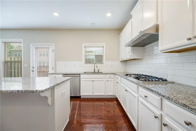 620 Sunset Park Drive, Suwanee, GA 30024