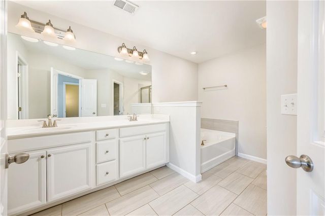 620 Sunset Park Drive, Suwanee, GA 30024