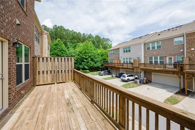 620 Sunset Park Drive, Suwanee, GA 30024