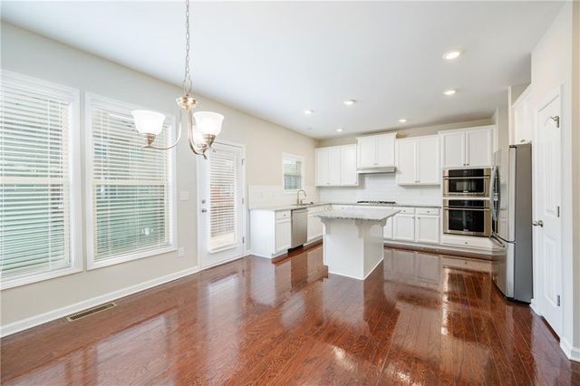620 Sunset Park Drive, Suwanee, GA 30024