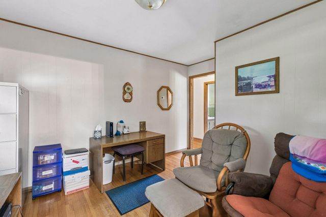 2704 Shawnee Lane, Burnsville, MN 55337
