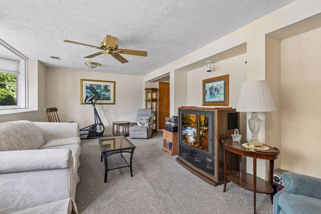 2704 Shawnee Lane, Burnsville, MN 55337
