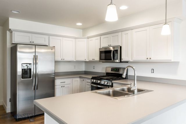 3035 Breeze Lane B, Bozeman, MT 59718