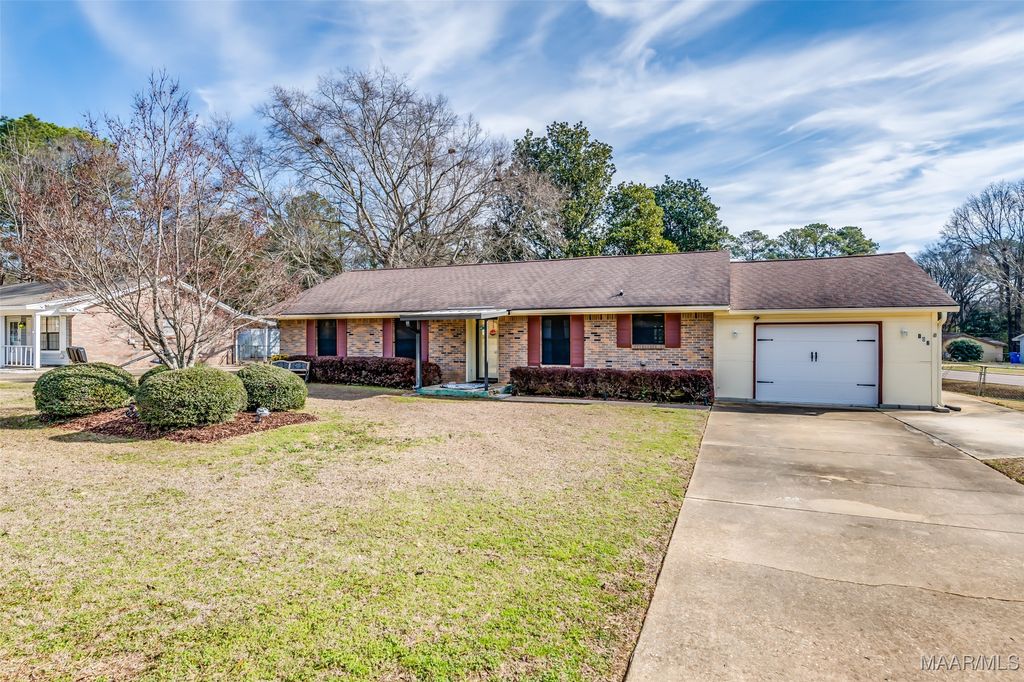 102 Till Street, Prattville, AL 36066