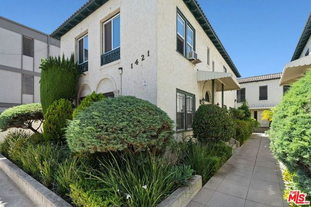 1415 S St Andrews Place, Los Angeles, CA 90019