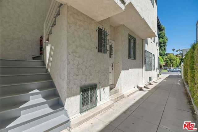1415 S St Andrews Place, Los Angeles, CA 90019