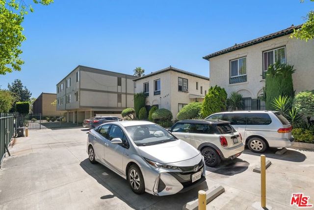 1415 S St Andrews Place, Los Angeles, CA 90019