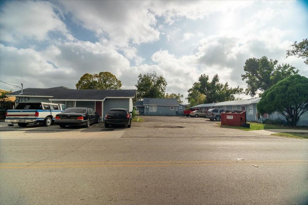 13928 Bandera Street, Houston, TX 77015