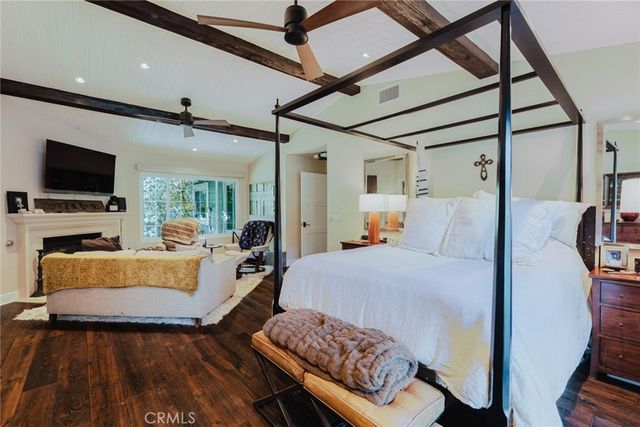 24713 Choke Cherry Lane, Newhall, CA 91321