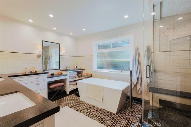 24713 Choke Cherry Lane, Newhall, CA 91321