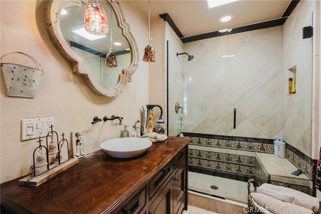 24713 Choke Cherry Lane, Newhall, CA 91321