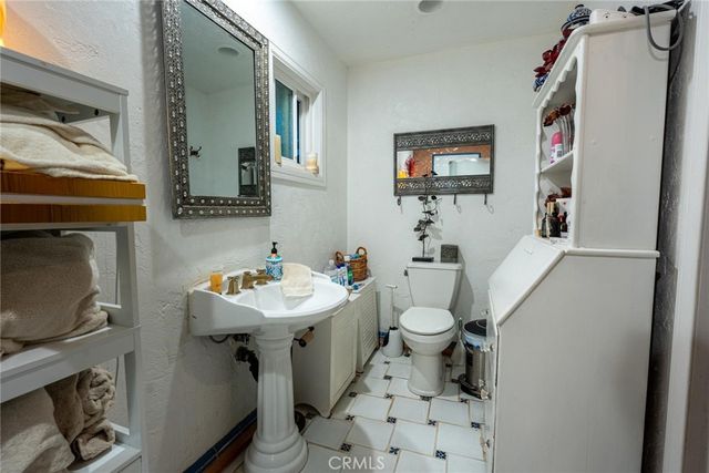 24713 Choke Cherry Lane, Newhall, CA 91321