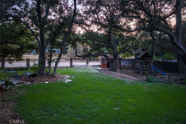 24713 Choke Cherry Lane, Newhall, CA 91321