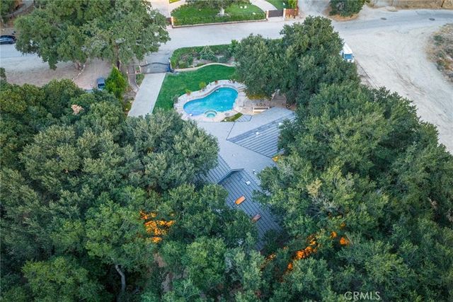 24713 Choke Cherry Lane, Newhall, CA 91321