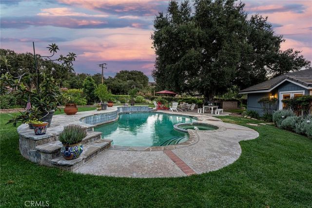 24713 Choke Cherry Lane, Newhall, CA 91321