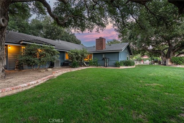 24713 Choke Cherry Lane, Newhall, CA 91321