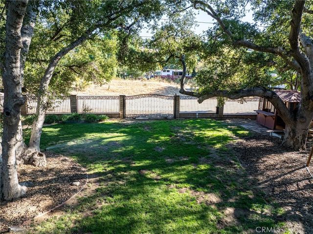 24713 Choke Cherry Lane, Newhall, CA 91321