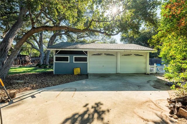 24713 Choke Cherry Lane, Newhall, CA 91321