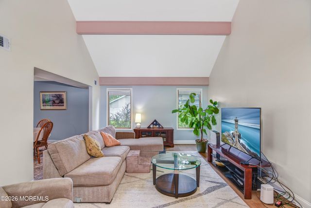 32 Ethan Allen Road, Freehold, NJ 07728