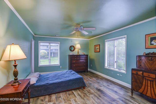 32 Ethan Allen Road, Freehold, NJ 07728