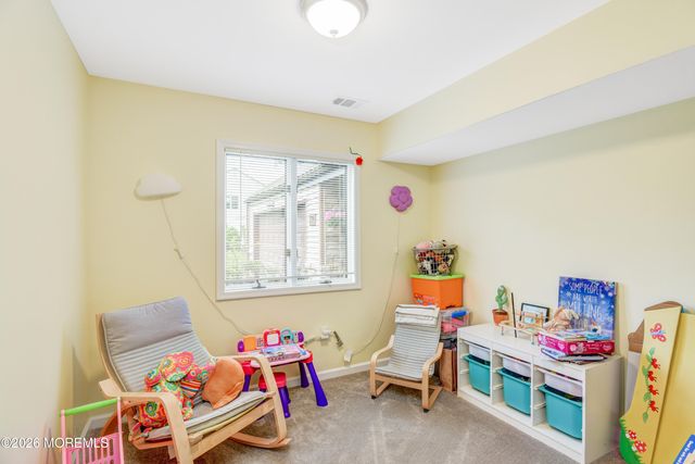 32 Ethan Allen Road, Freehold, NJ 07728