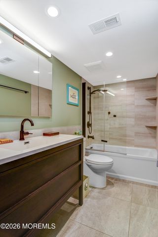 32 Ethan Allen Road, Freehold, NJ 07728