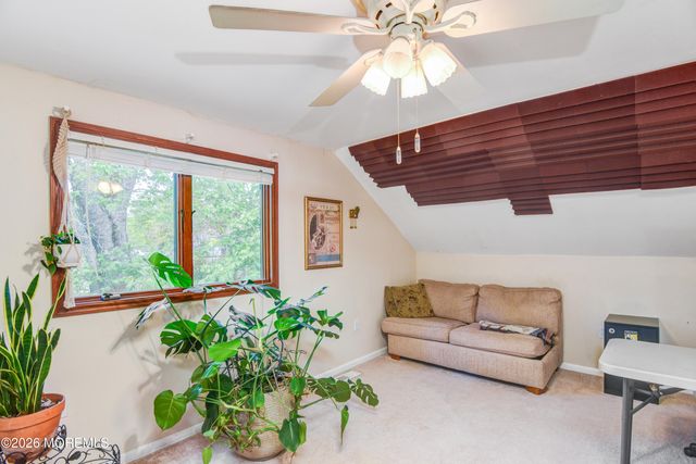 32 Ethan Allen Road, Freehold, NJ 07728