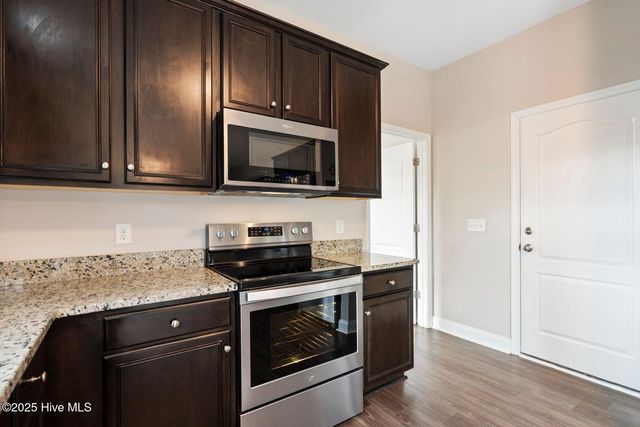 111 Saw Grass Drive, Maple Hill, NC 28454