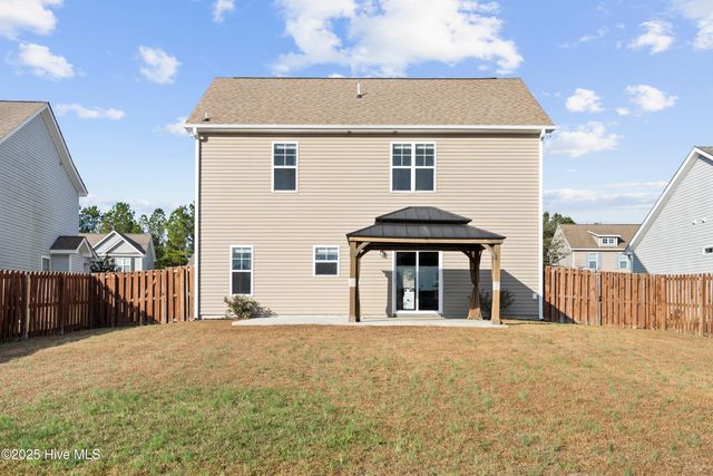 111 Saw Grass Drive, Maple Hill, NC 28454