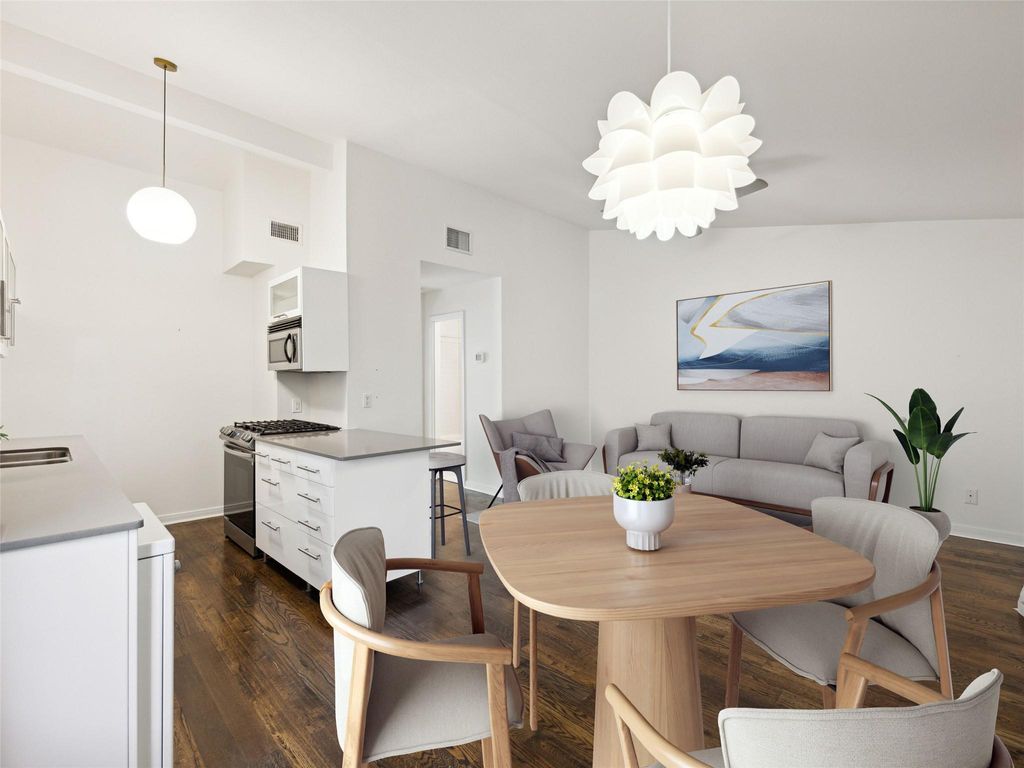 1503 W 9th ST 204, Austin, TX 78703