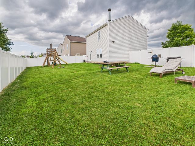 8193 S Firefly Drive, Pendleton, IN 46064
