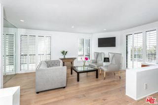 9033 Vista Grande Street 2, West Hollywood, CA 90069