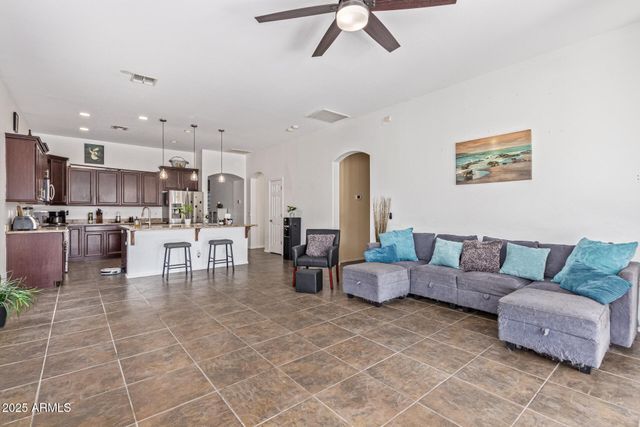 9815 S 43RD Lane, Laveen, AZ 85339