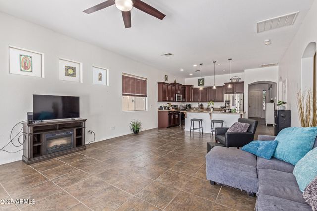 9815 S 43RD Lane, Laveen, AZ 85339