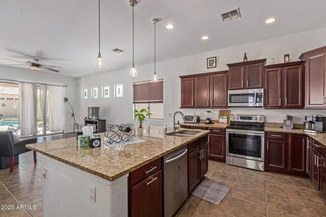 9815 S 43RD Lane, Laveen, AZ 85339