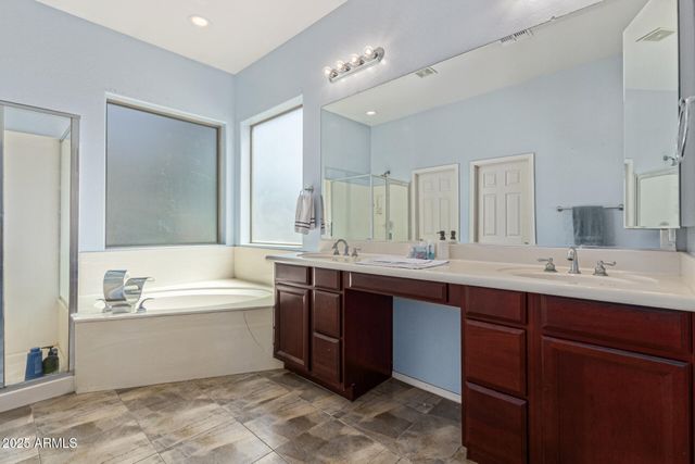 9815 S 43RD Lane, Laveen, AZ 85339