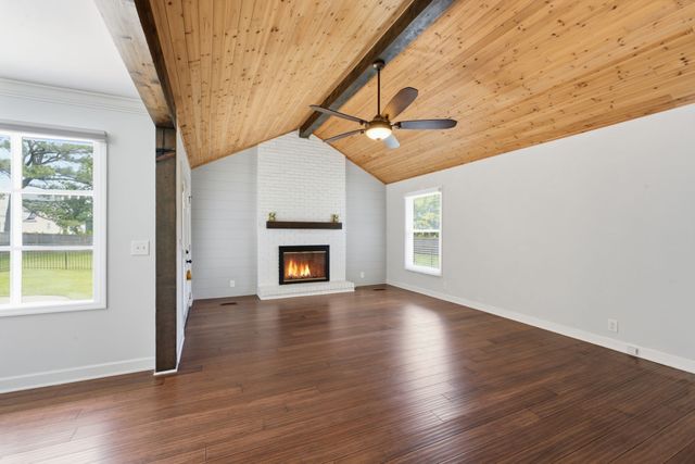 2118 Stratford Rd, Murfreesboro, TN 37129