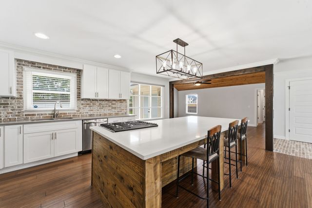 2118 Stratford Rd, Murfreesboro, TN 37129