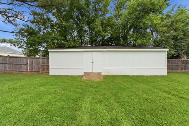 2118 Stratford Rd, Murfreesboro, TN 37129