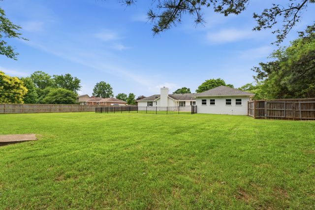 2118 Stratford Rd, Murfreesboro, TN 37129