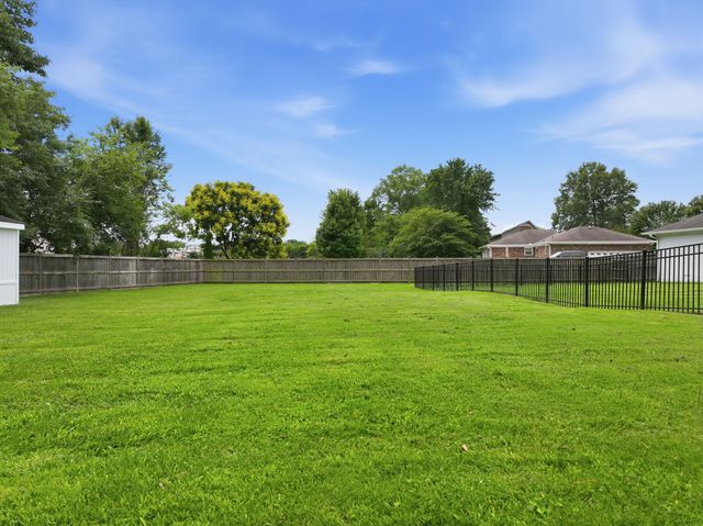 2118 Stratford Rd, Murfreesboro, TN 37129