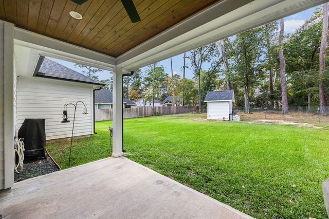 15113 Paradise Court, Willis, TX 77318