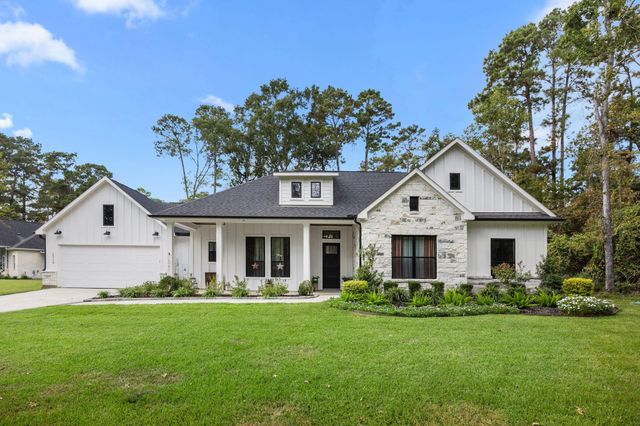 15113 Paradise Court, Willis, TX 77318