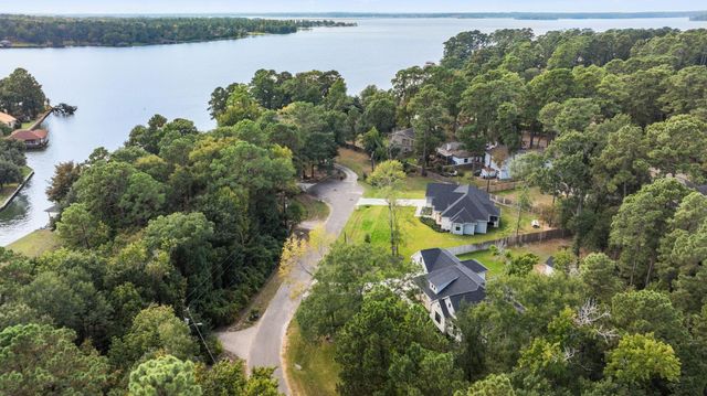 15113 Paradise Court, Willis, TX 77318