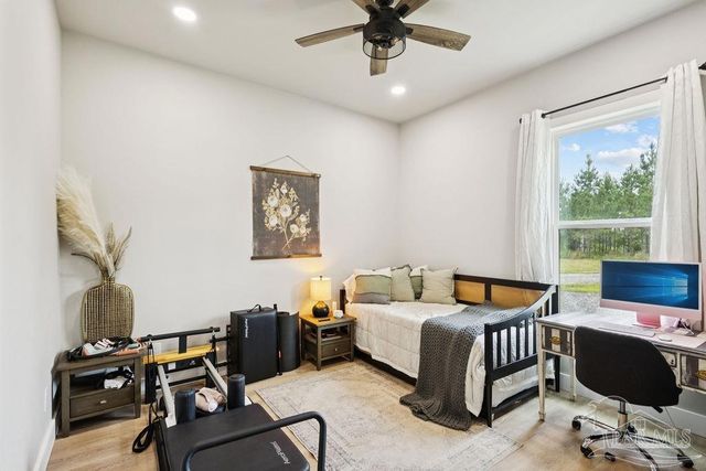 7664 Buffalo Ridge Rd, Pace, FL 32571